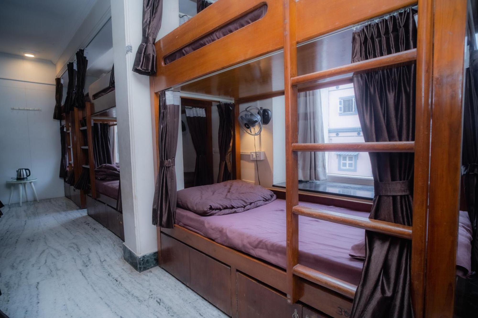 Pearl Courtyard Dormitory 바라나시 외부 사진